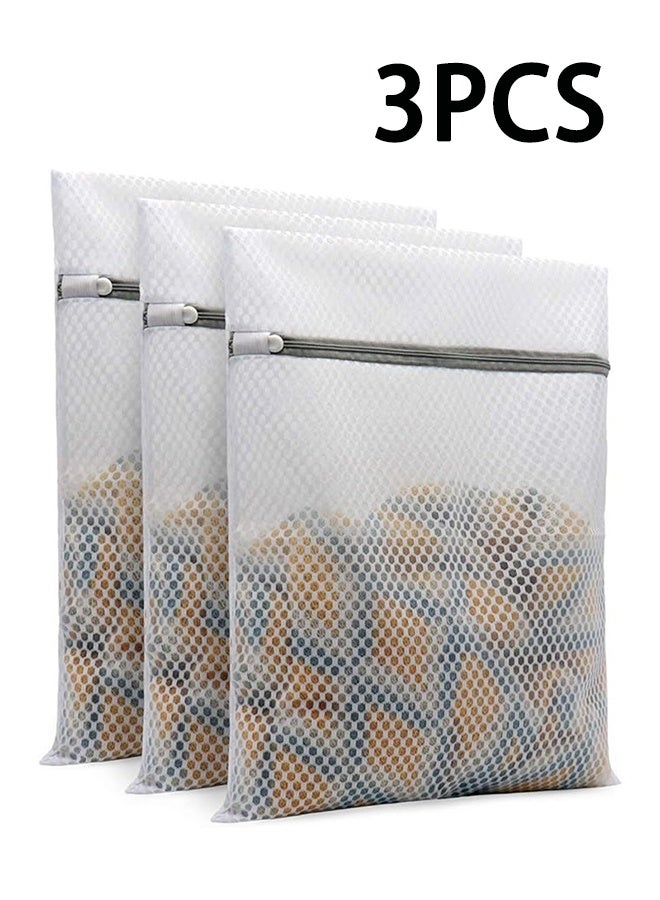 3Pcs Durable Honeycomb Mesh Laundry Bags for Delicates 12 x 16 Inches (3 Medium)	1、This heavy duty Honeycomb mesh laundry bag is specially designed to wash delicate clothes without wear and tear in washing machines and dryers	2、With our breathable mesh construction, you'll have a thoroughly clean wash in the washing machine and evenly dry process in the dryer	3、Medium and extra strong: our 12" x 16" (30 x 40 cm) laundry bag made of durable material (120g honey comb mesh) for a long-lasting usage	4、Our premium anti-rust zipper with auto lock and smart zipper protection will prevent the bag from opening during washing and drying cycle. You’ll have a quiet laundry experience	5、Protect your delicates, extend the life of your lingerie, socks and gloves, yoga pants, jeans or even jackets, scarves, and shoes - Image 1