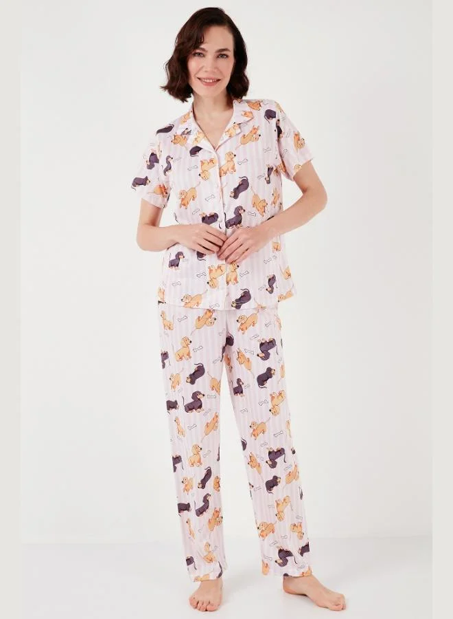 ليلا طقم بيجامة نسائي بأكمام قصيرة وياقة قميص بنقوشات ونسيج عادي