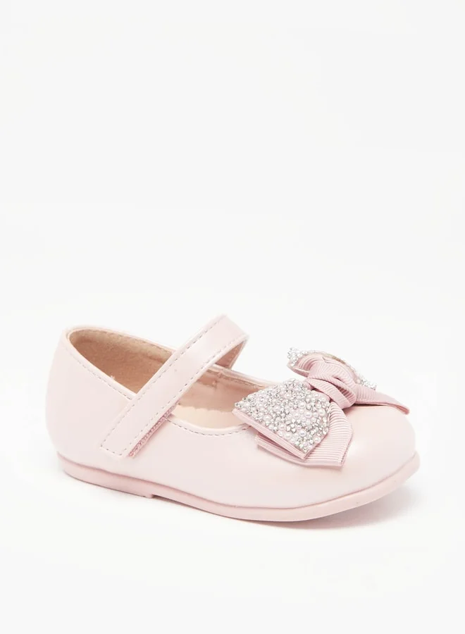 فلورا بيلا من شو إكسبرس Girls Bow Accent Booties With Hook And Loop Closure