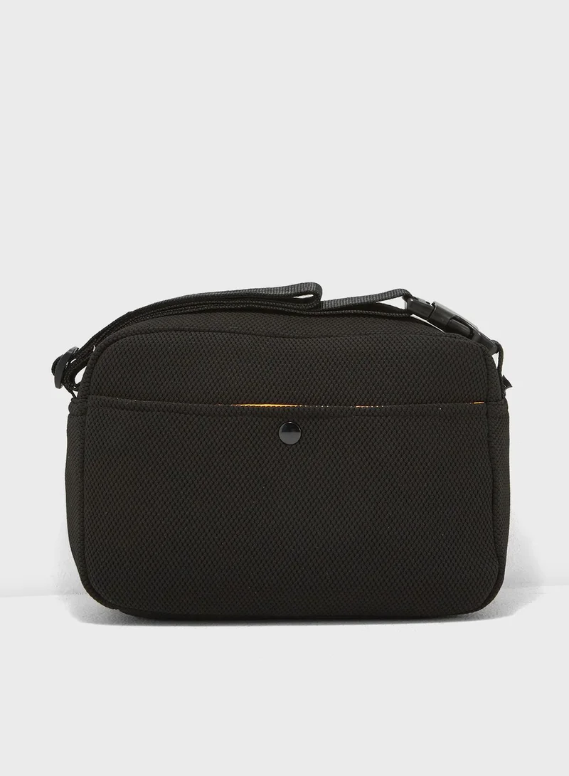 Consigned Casual Messenger