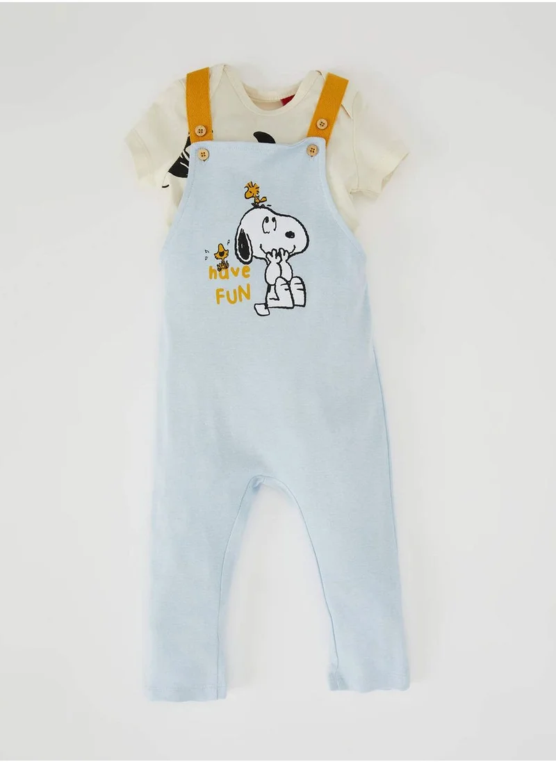 ديفاكتو Short Sleeve Snoopy Printed T-Shirt & Dungarees