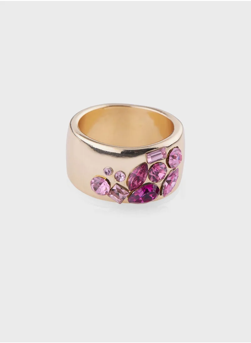 ايلا ليمتد اديشن Embedded Stone Ring