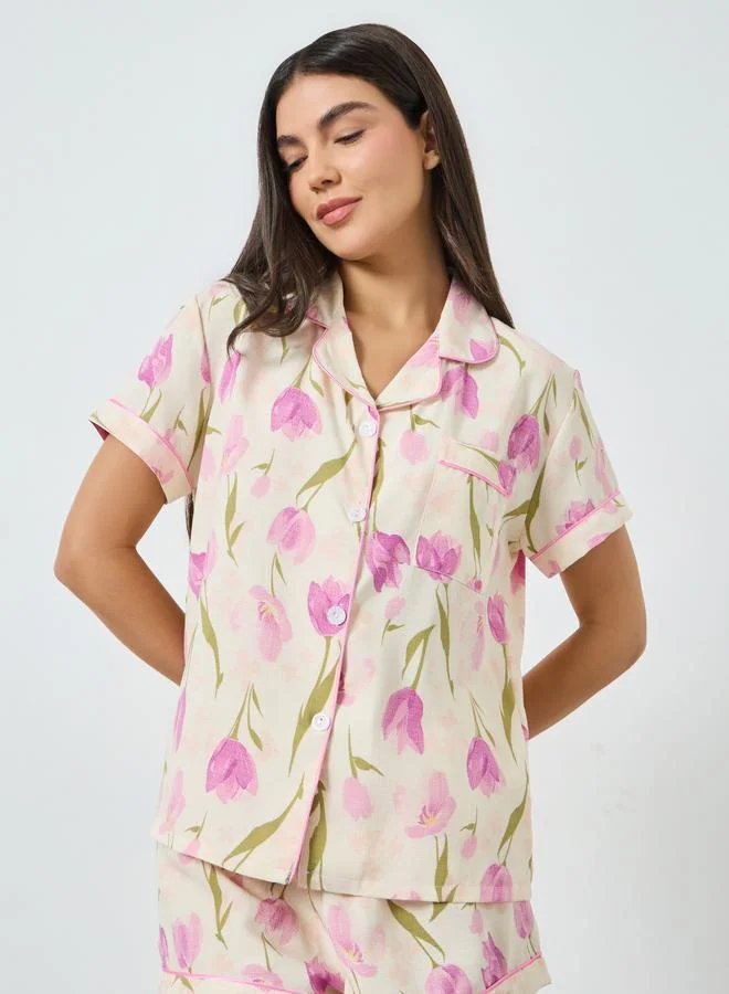 تايك تو مجموعة من شورت وبلوزة بأكمام قصيرة وطبعة زهور
