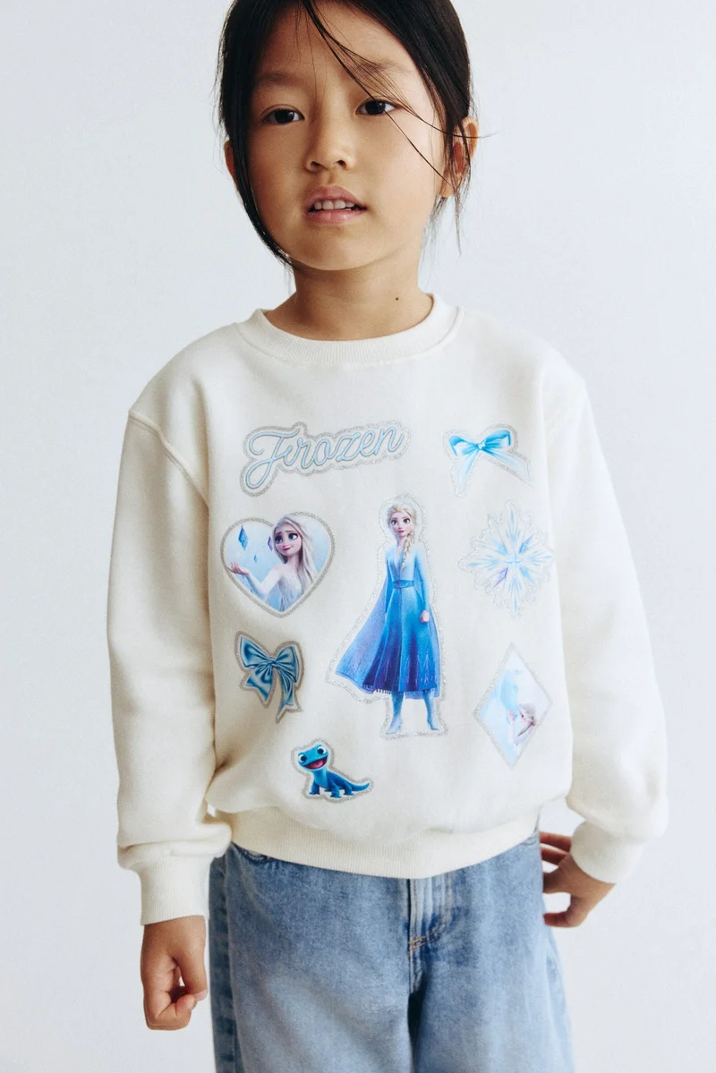 اتش اند ام سويت شيرت مزينة بزخرفة