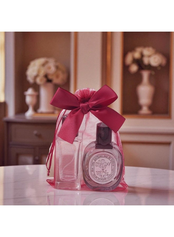 تصميم زينس ٢٥ كيس هدايا من الأورغانزا باللون الأحمر مع شريطة – مقاس ١٠×١٥ سم | أكياس برباط وشريطة ساتان لحفلات الزفاف، عيد الحب والعيد (أحمر) - Image 3