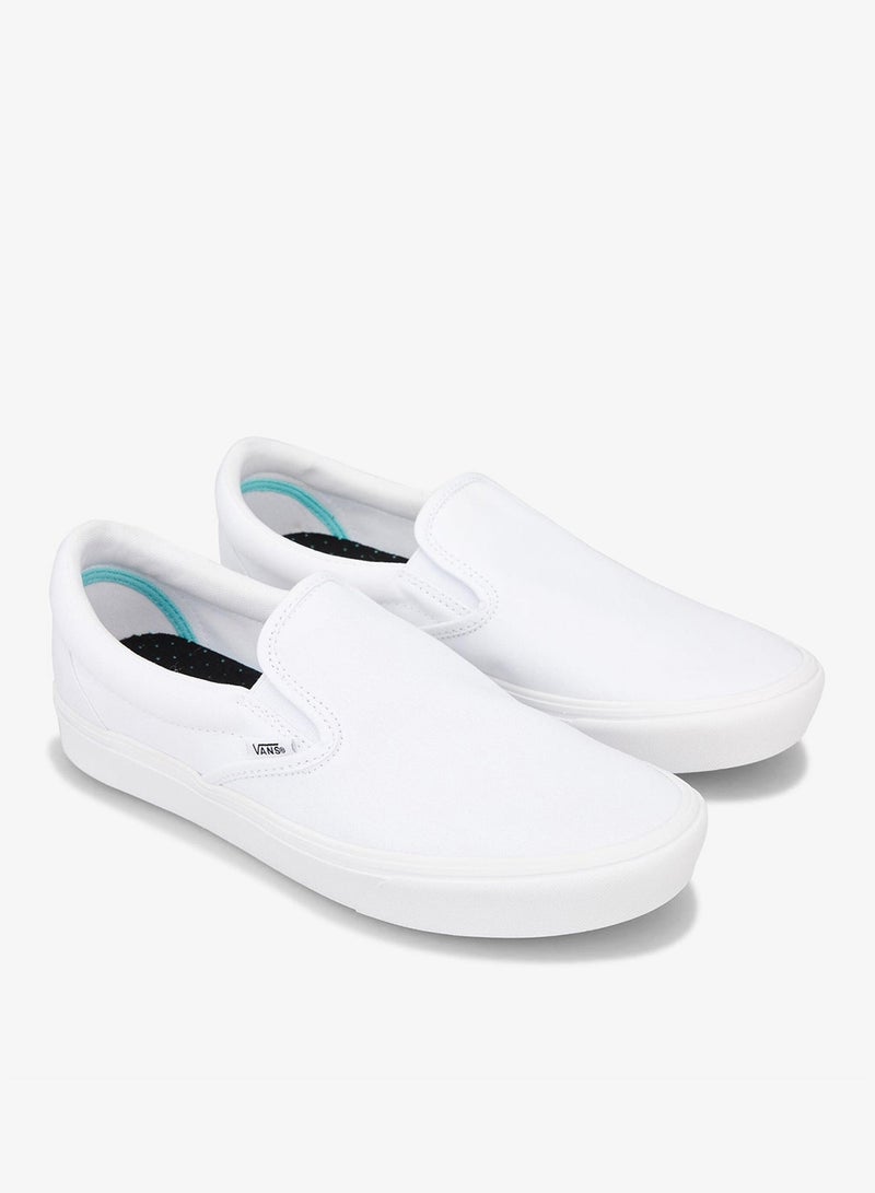 VANS UA ComfyCush Slip-On Distort Unisex Shoe - Image 2