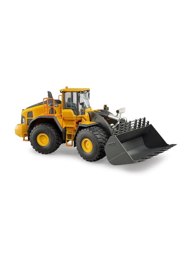 Bruder Bruder Volvo L260H Loader  - Image 5