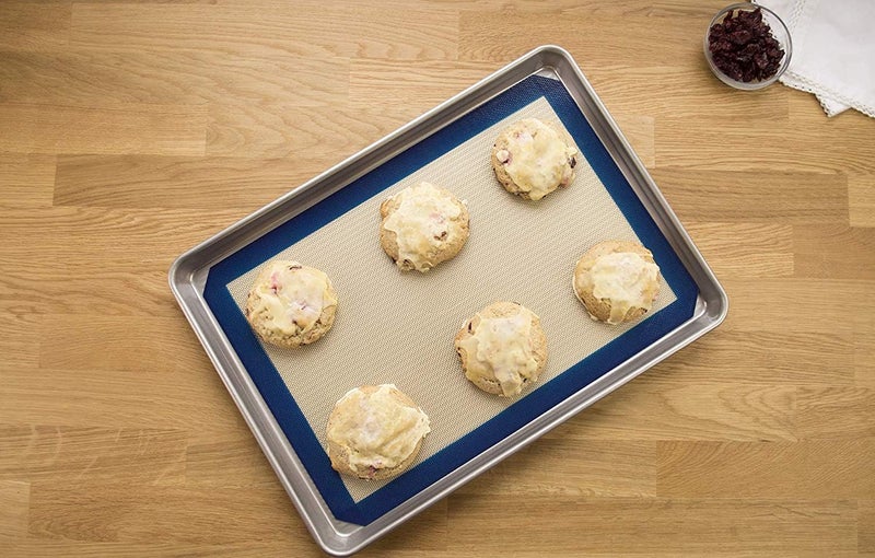 USA Pan Bakeware Nonstick Half Sheet Pan and Silicone Mat Set, 1 EA - Image 2