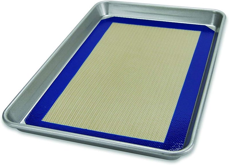 USA Pan Bakeware Nonstick Half Sheet Pan and Silicone Mat Set, 1 EA - Image 1