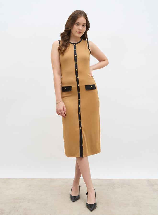 Styli Women Beige Contrast Trim Sleeveless Sheath Midi Dress with Button Front - Image 2