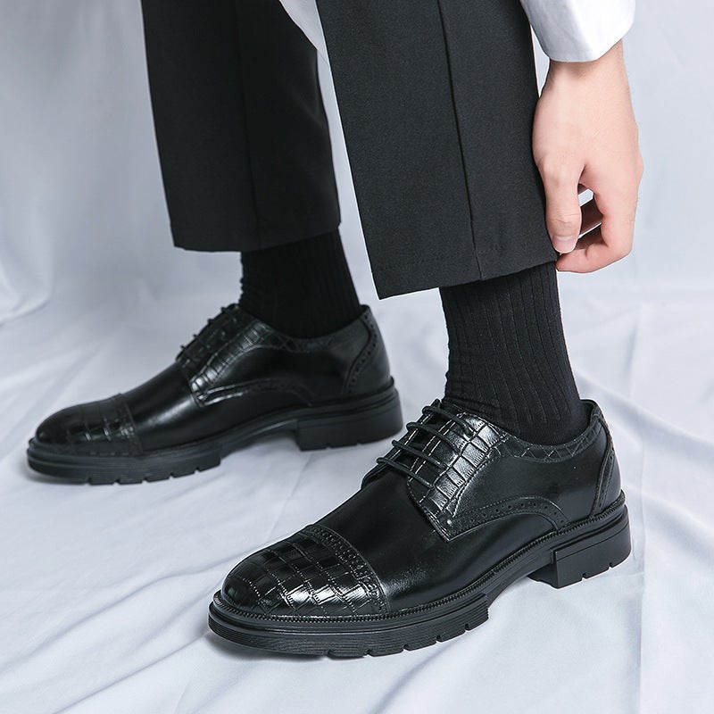 Plus Size Business Dress Shoes Men'S 38-46 Size Lace-Up Embossed Three-Connector Men'S Shoes Fashionable Fashion Wedding Shoes - Image 5