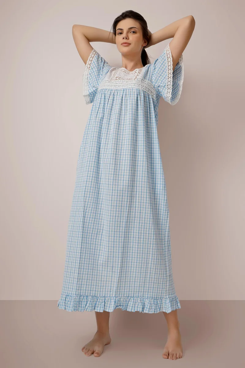 After Dark Acai, Nightdress