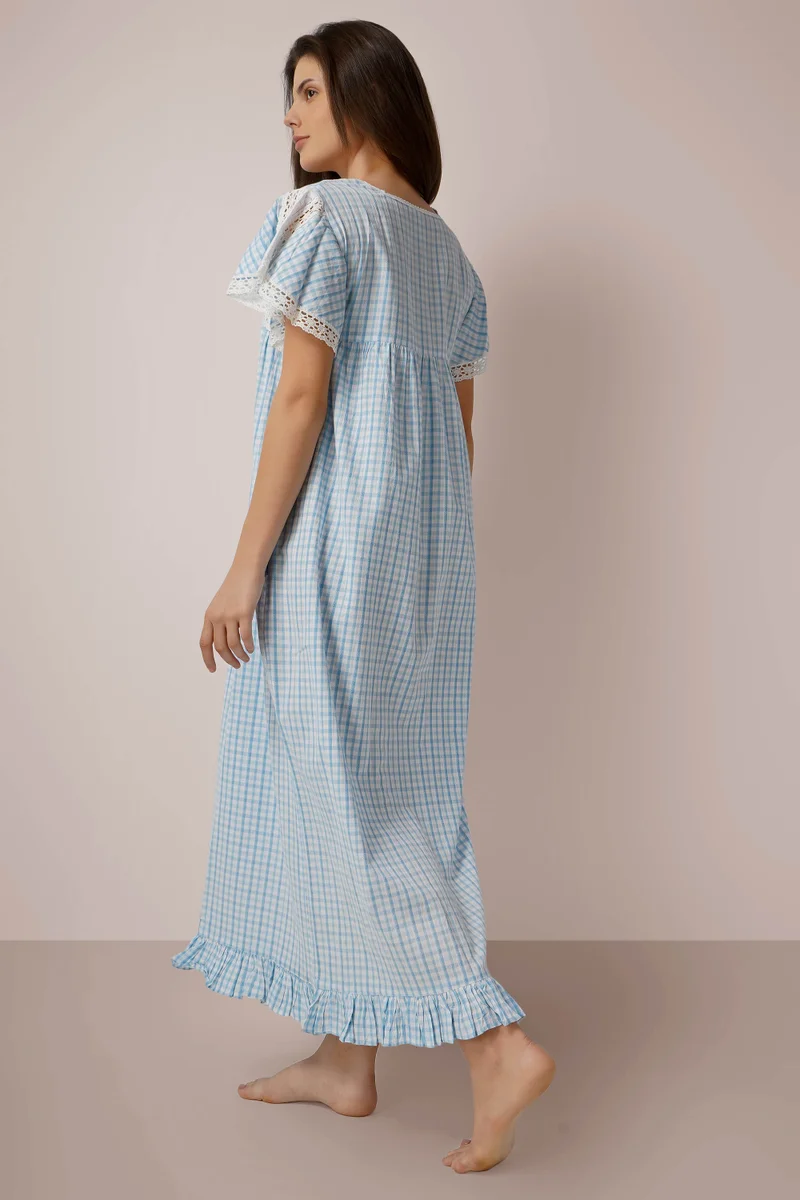 افتر دارك أساي، قميص نوم