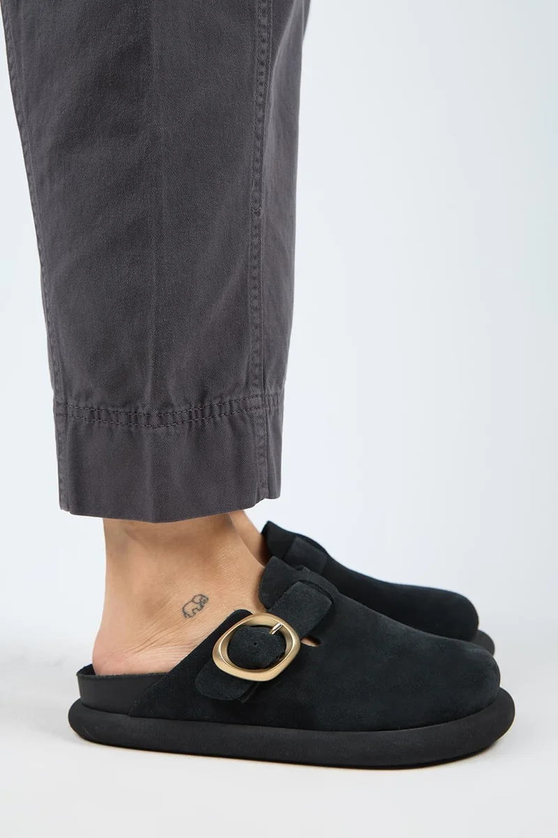 Manijero Manijero (Asymmetry) Women's Genuine Leather Anthracite Clogs with Belt and Buckle