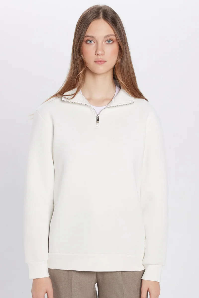 Tudors Relax Fit Comfortable Cut Cotton Fleece Lined Half Zipper White Stand Collar Sweatshirt