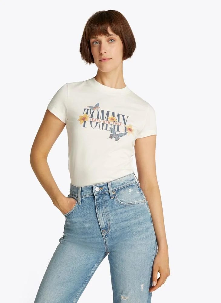 TOMMY JEANS Graphic Crew Neck T-Shirt