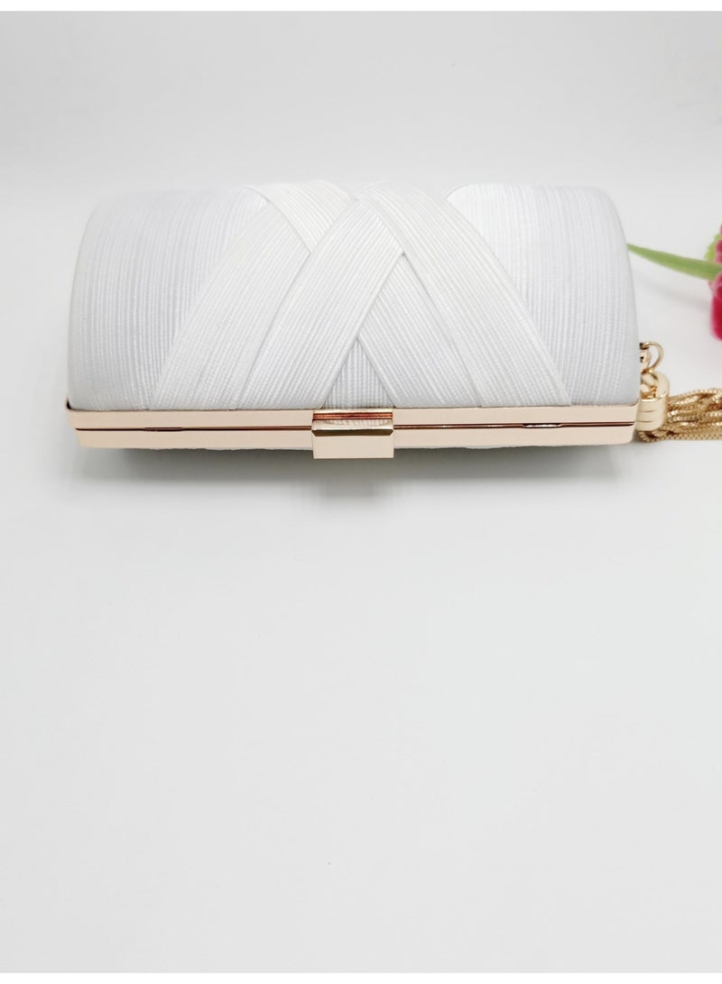 Mark Fairwhale New Fashionable Handbag For Dinner Parties  - Image 4