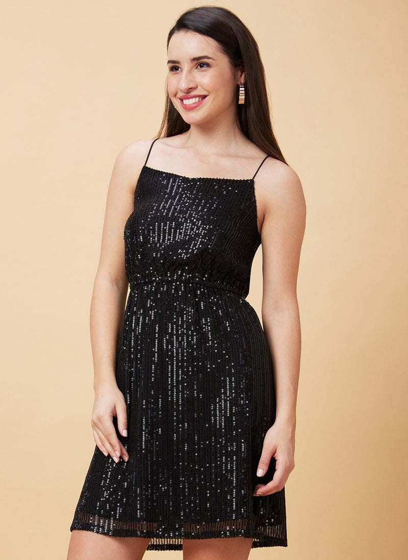Globus Women's Black Party Dress with Square Neck and Sequin Embellishment - Image 4