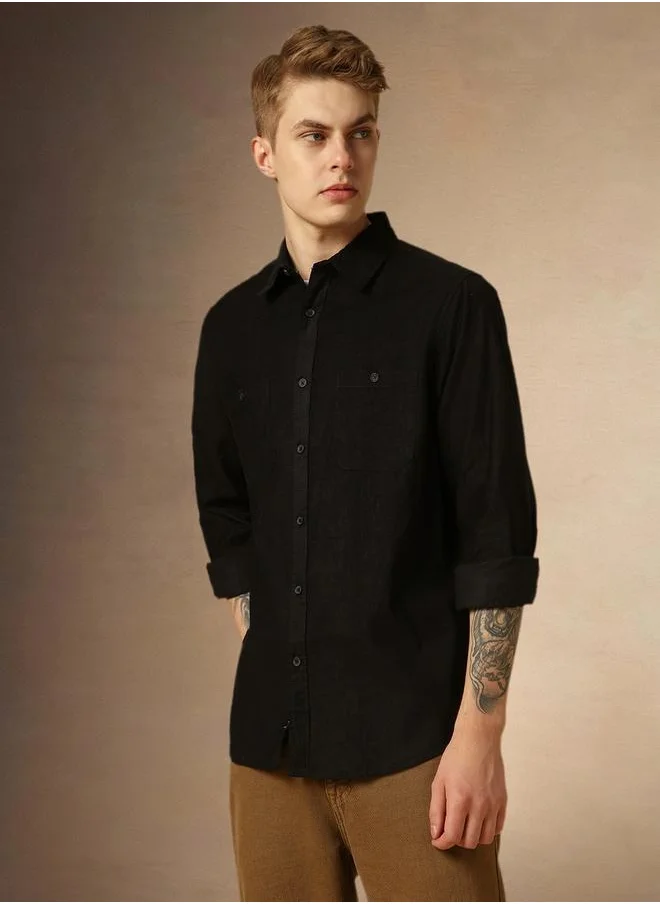 دينيس لينغو Solid Relaxed Fit Spread Collar Shirt