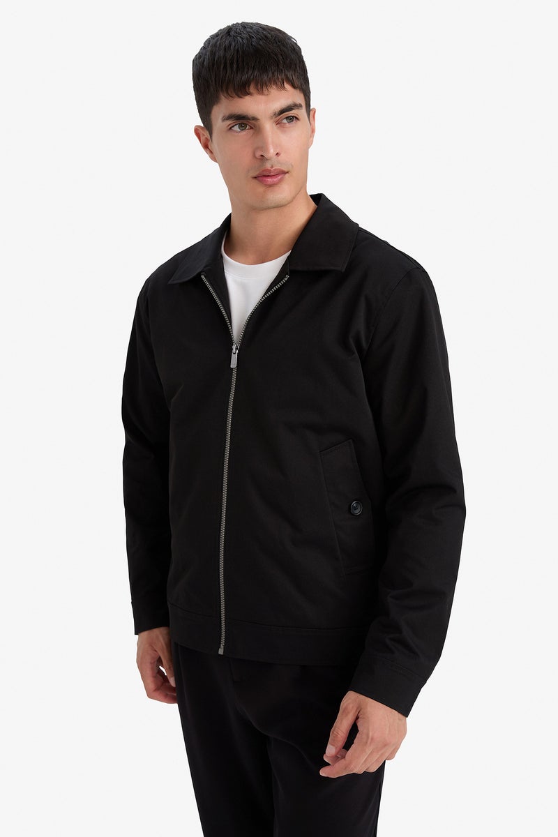 ديفاكتو جاكيت بامب قصة عادية بياقة بولو مبطن - Image 4