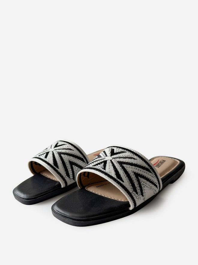 PUMA Caven 2.0 Seeing Double Sneakers - Image 3