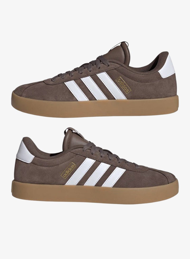 اديداس أحذية في إل كورت . - Image 1