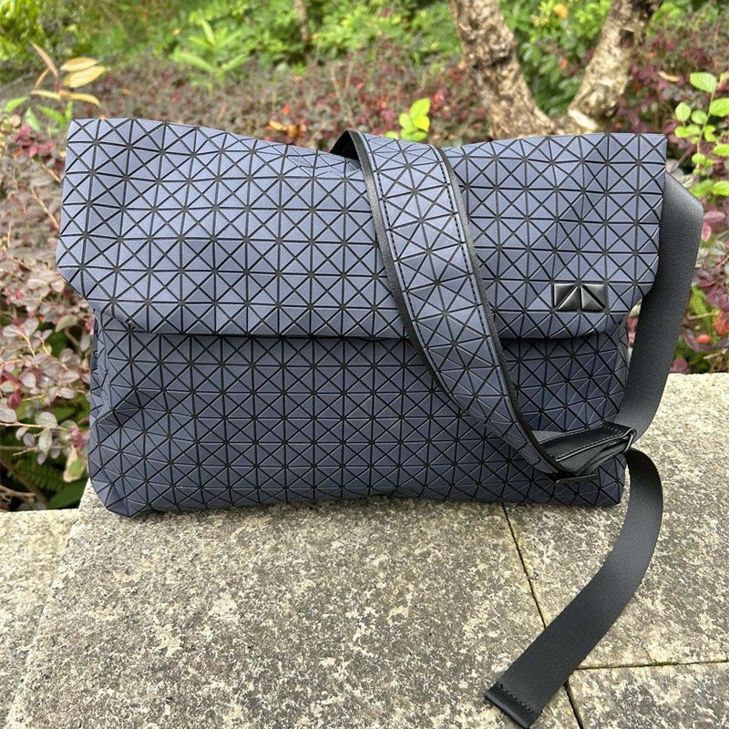 New Froggy Silicone Messenger Bag Geometric Rhomboid Unisex One-Shoulder Crossbody Briefcase - Image 3