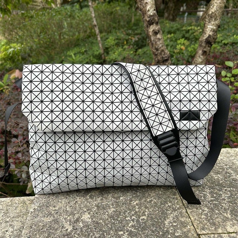 New Froggy Silicone Messenger Bag Geometric Rhomboid Unisex One-Shoulder Crossbody Briefcase - Image 2