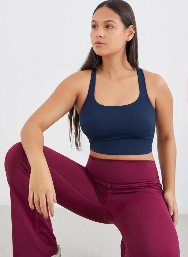 Styli Active Back Twist Cross Strap Detail Medium Support Sports Bra