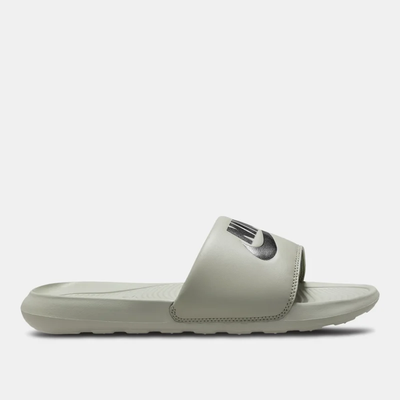 نايكي شباشب فيكتوري ون للرجال