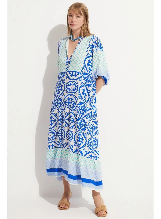JUNE June Women's Patterned Relaxed Fit V-Neck Maxi Dress
