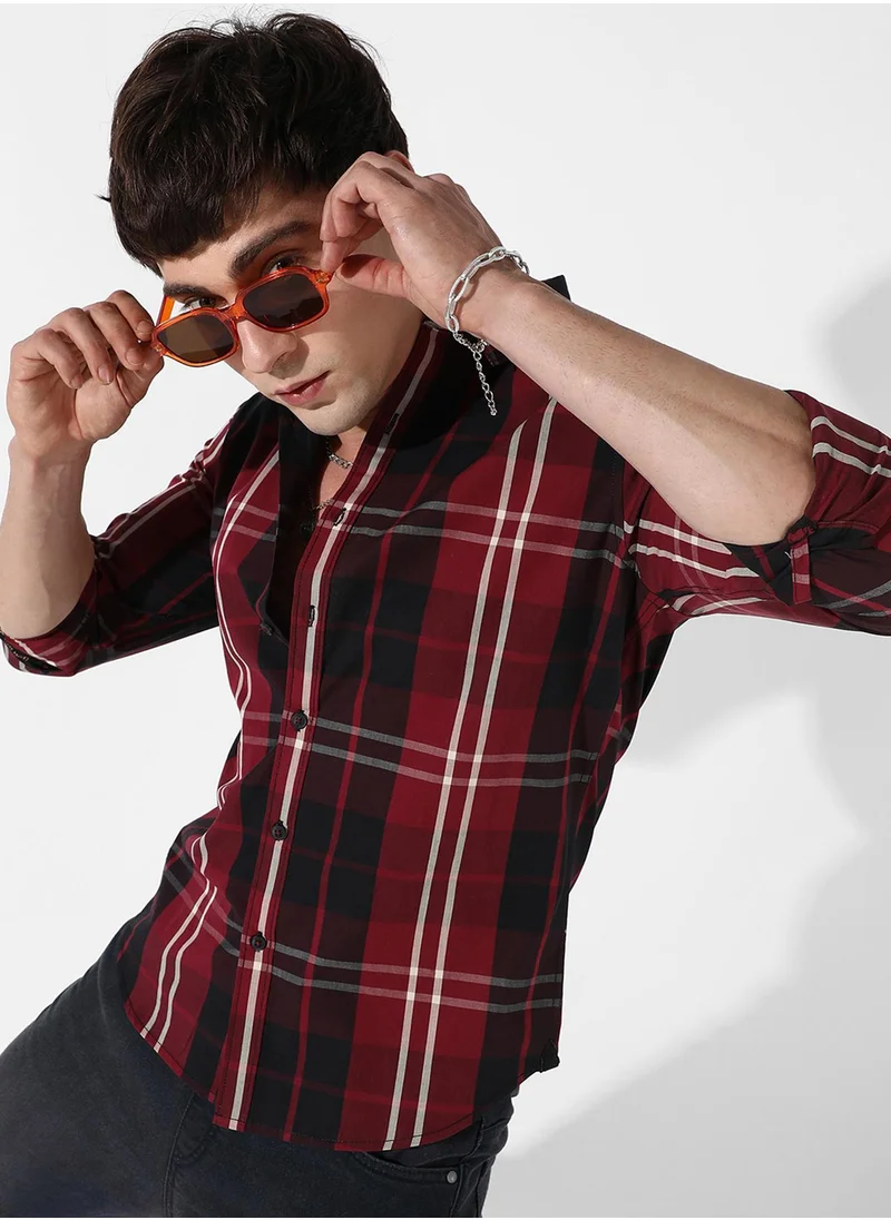 كامبوس سوترا Campus Sutra Men's Plaid Red Button Up Regular Fit Shirt For Casual Wear | Cotton Spread Collar Shirt Crafted With Regular Sleeve, Comfort Fit & High-Performance For Everyday Wear