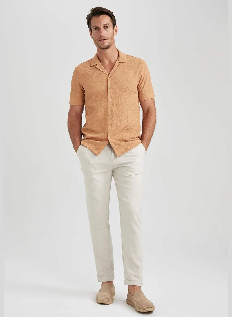 ديفاكتو Man Woven Short Sleeve Shirt