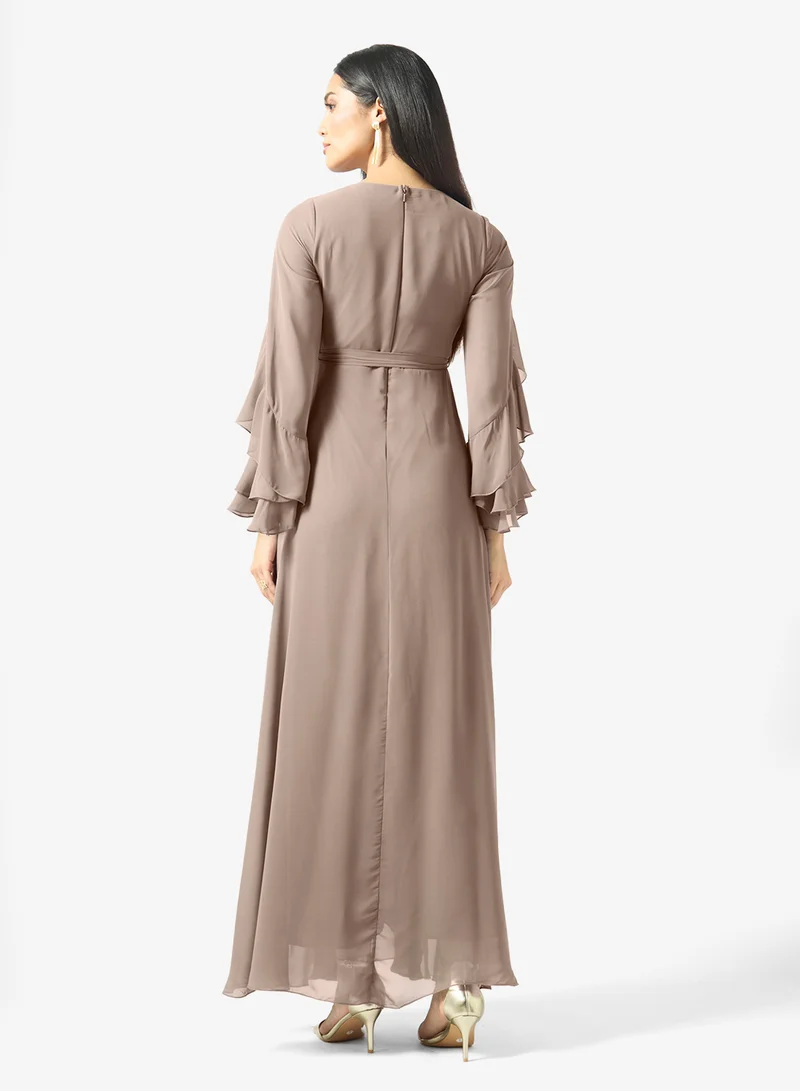 جولدن ابل Ruffle Detailed Maxi Dress