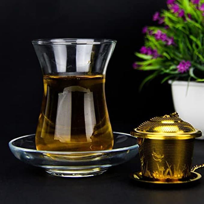 تيلاند سلة مصفاة متينة من الفولاذ المقاوم للصدأ مع صينية بحجم مثالي مناسب لأي إبريق شاي وأكواب وأكواب لنقع أوراق الشاي الأخضر والأسود والأعشاب أولونغ السائبة 4 × 33 سم - Image 4