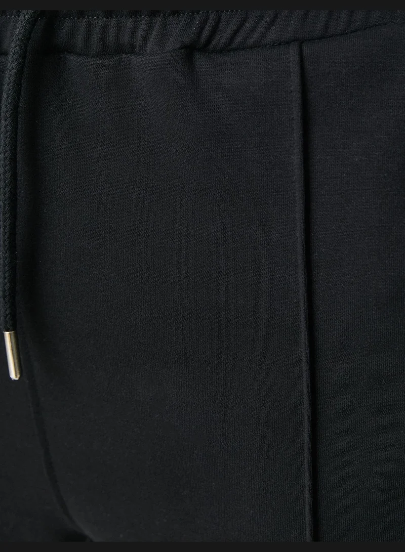 KOTON Basic Shorts Slim Fit Seam Detailed Pocket Drawstring