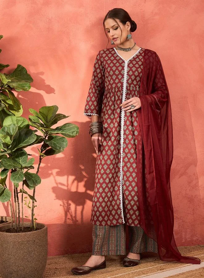 SASSAFRAS SASSAFRAS Maroon Floral Front Slit Kurta with Pencil Pants and Dupatta Set