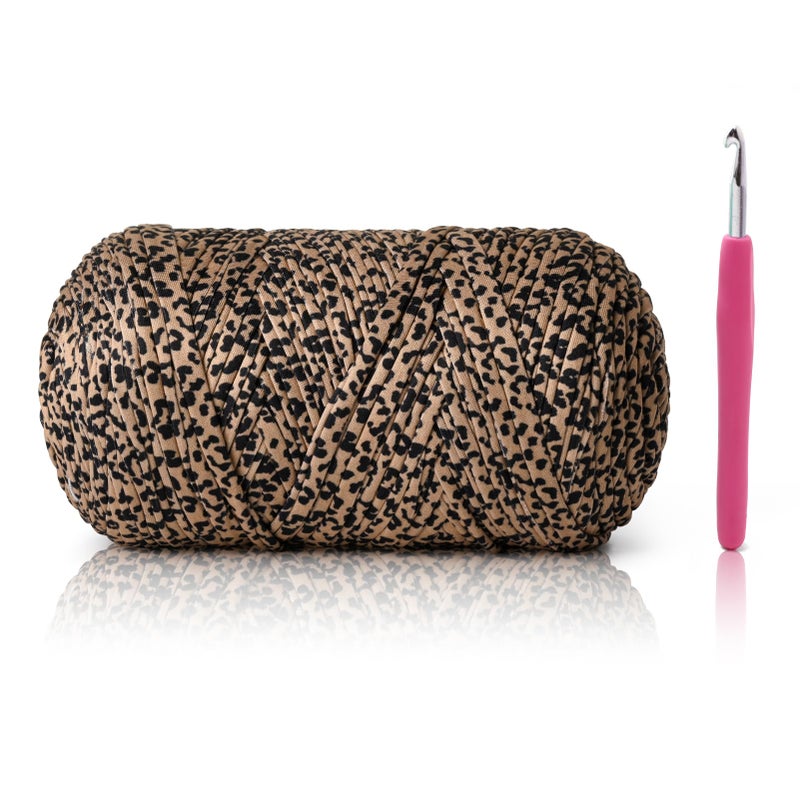 OMoiut Soft Tshirt Crochet Yarn, 400g/114yds High Elastic Hand Knitting Yarns, Thick T Shirt Yarn for Crocheting Bags, Baskets, Cushions, DIY Craftsï¼ˆLeopard Printï¼‰ - Image 1
