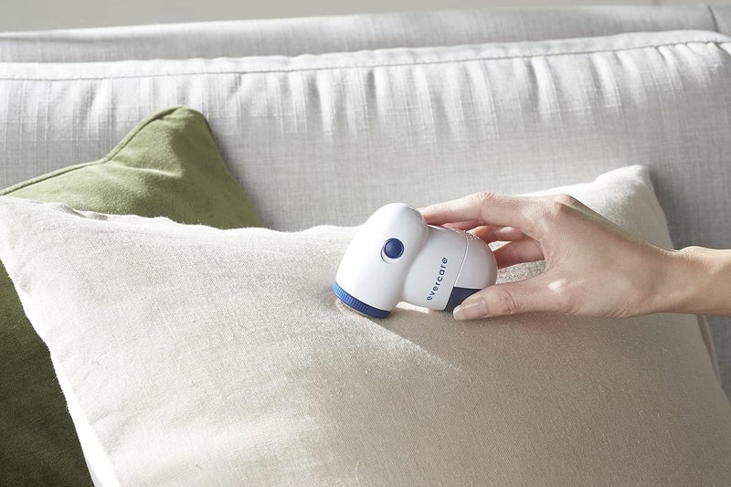Evercare Small Fabric Shaver with Safe Trim System for Lint and Fuzz Removal - Image 2