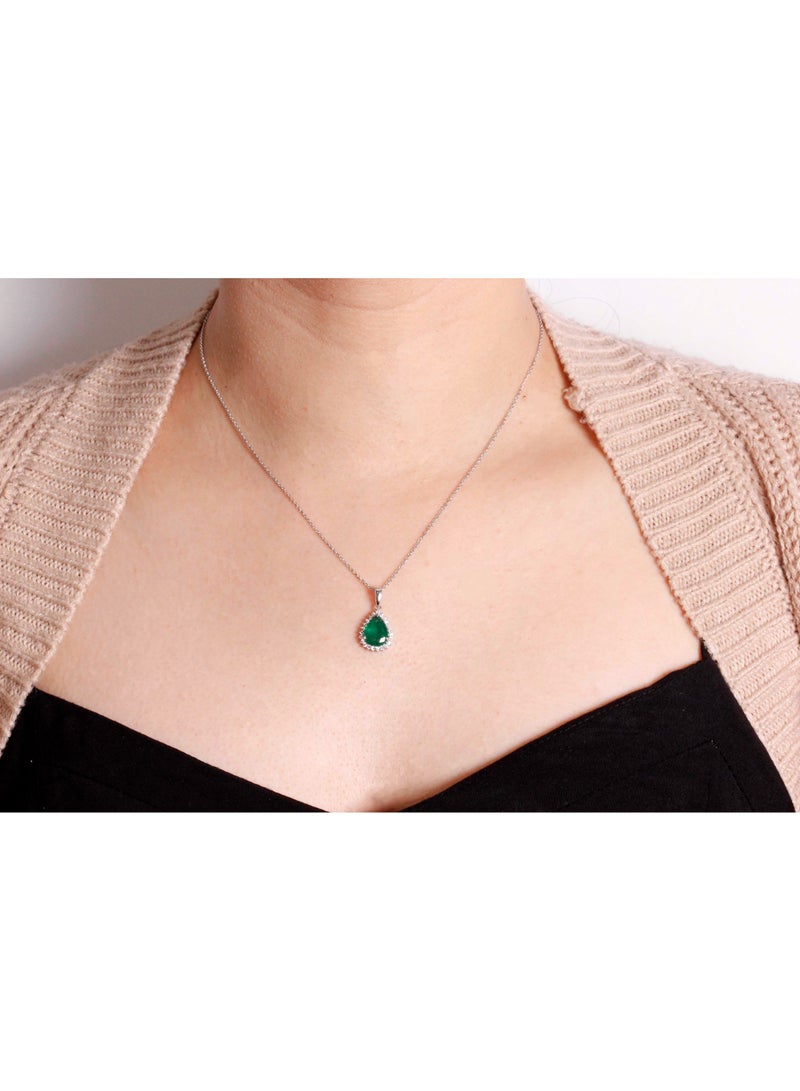 MIKURA Pendant, 18KW, Emerald  - Image 3