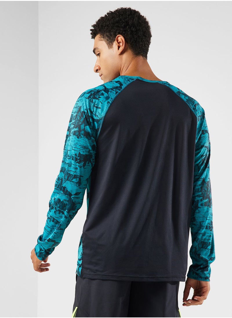 UNDER ARMOUR - Project Rock Isochill Sweatshirt - Image 1