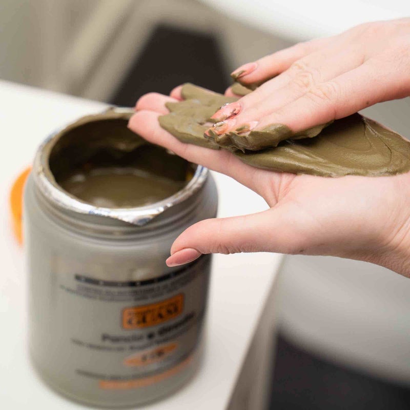 Guam Anti-Cellulite Seaweed Body Wrap â€“ Original Formula for Thighs & Legs â€“ Skin Firming & Tightening Treatment (500g) - Image 2