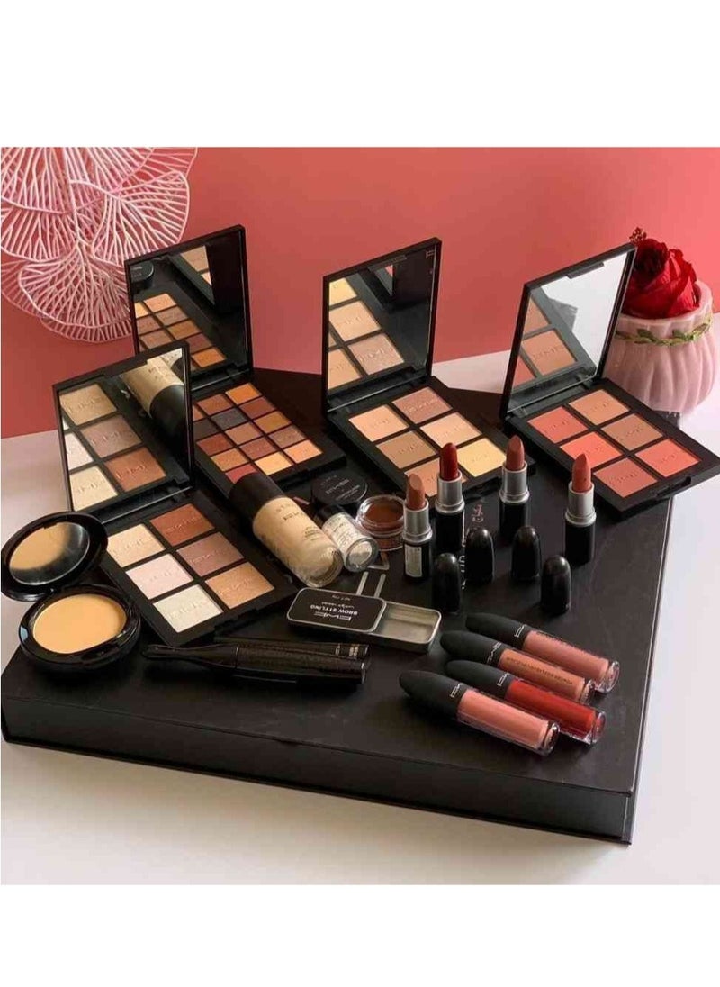 kwk - Studio Kwk Makeup Kit Consists Of 19 Pieces - Image 1