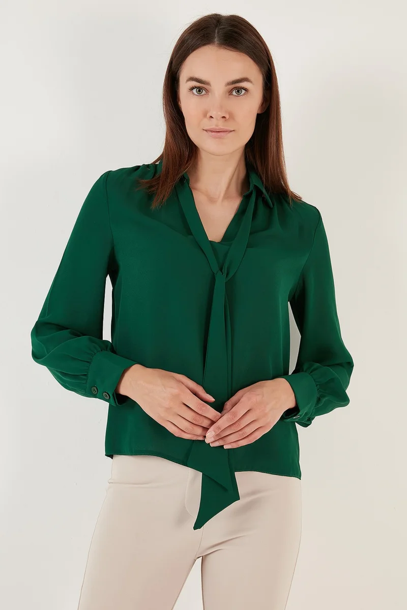 Lela Lace Detailed V-Neck Chiffon Shirt Women's Shirt 611BZ004710