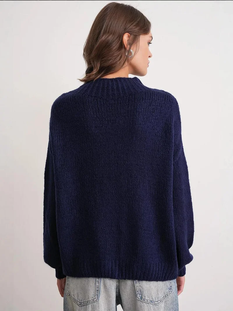 Mixray Navy Blue Mixray Relaxed Fit Crew Neck Thick Knit Sweater for Women | Best Price UAE