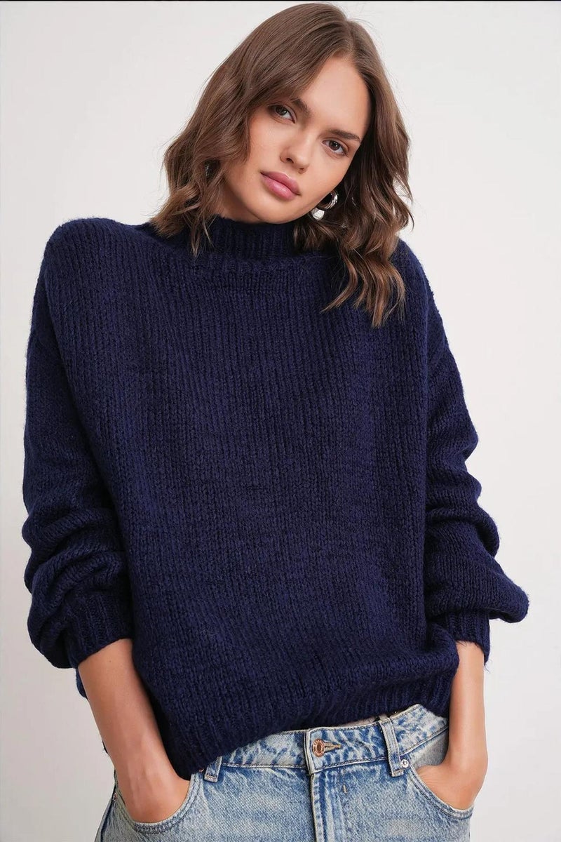 Mixray Relaxed Fit Crew Neck Thick Knit Sweater - Image 3