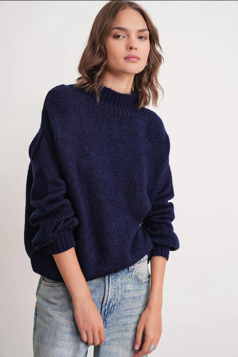 Mixray Relaxed Fit Crew Neck Thick Knit Sweater - Image 1