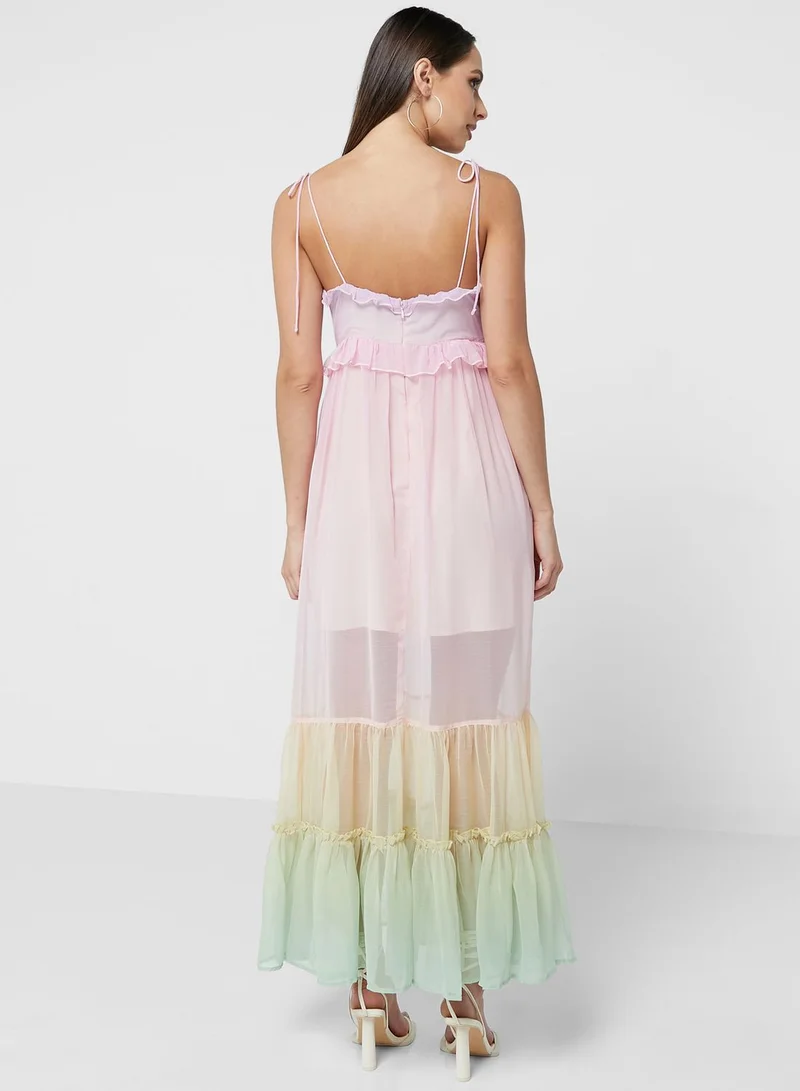 مس سيلفريدج فستان ماكسي بتفاصيل مكشكشة