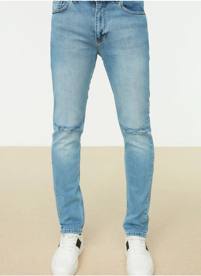 trendyol Distressed Skinny Fit Jeans