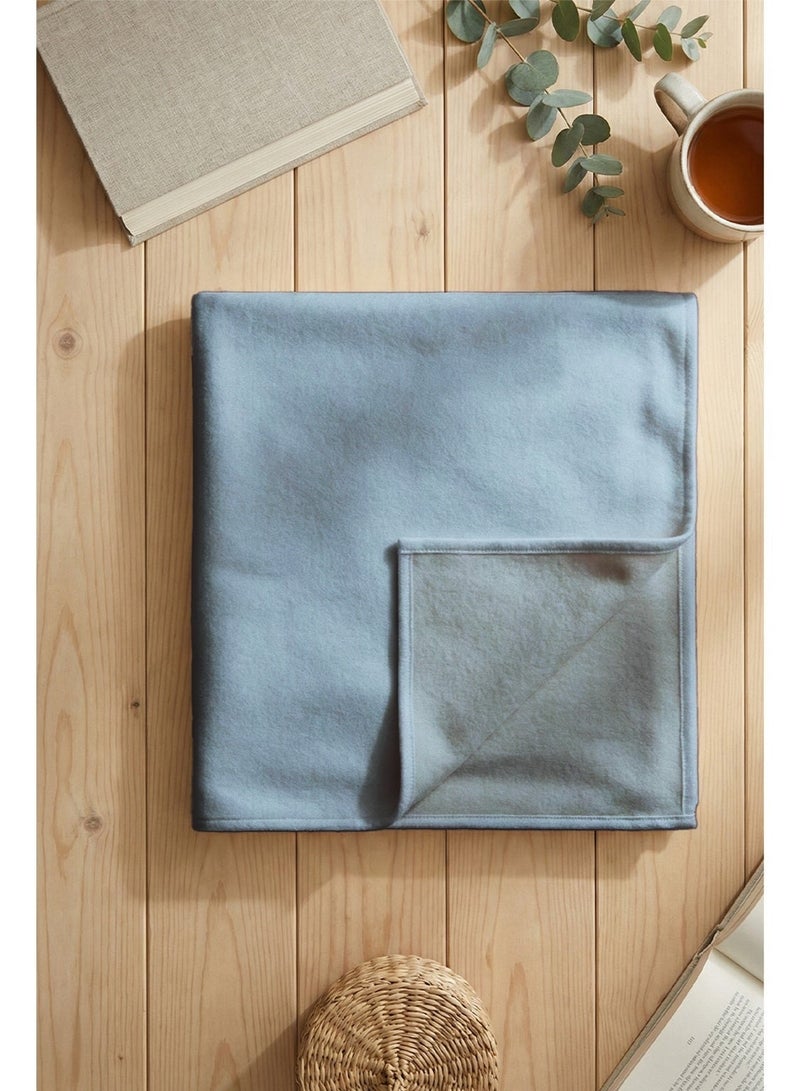 SleepLand Guest and travel package, gray color, consisting of a bed sheet, blanket, pillow, and pillowcase - Image 5